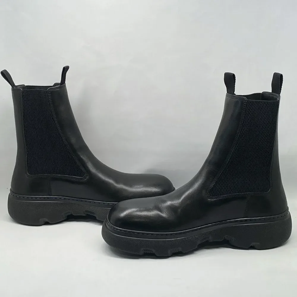 Burberry leather Chelsea boots size 43/us size 10